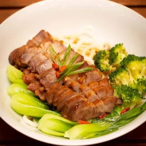 Char Siu Nudeln Bowl