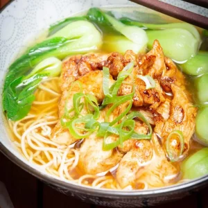 Chicken Nudelsuppe Bowl