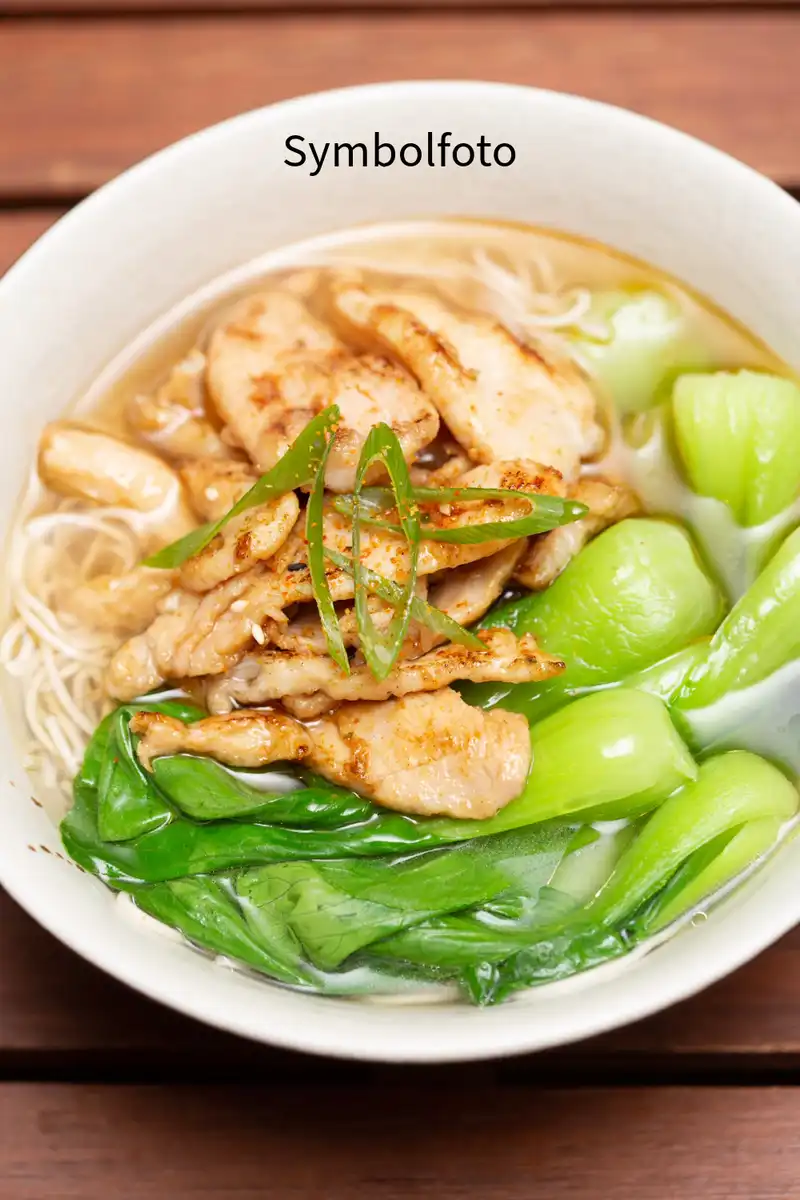 Chicken Protein Noodle Soup Bowl